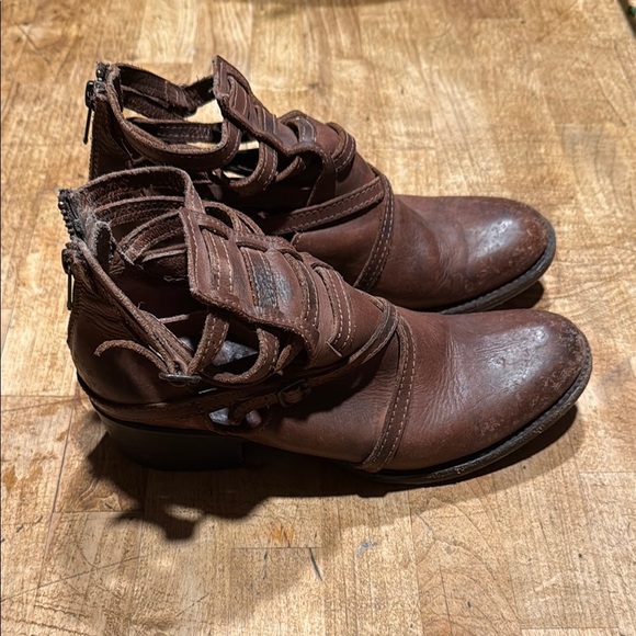 Freebird boots - Picture 2 of 5